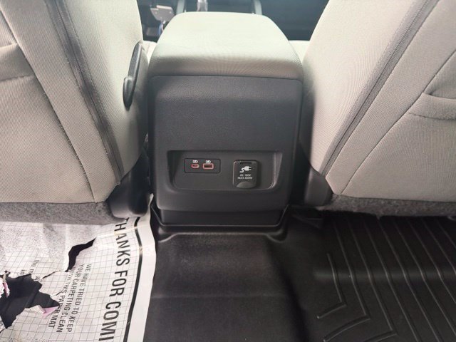 Used 2022 Nissan Frontier SV AWD/4WD image 28