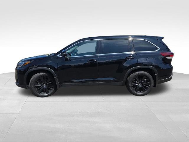 Used 2019 Toyota Highlander SE AWD/4WD image 2