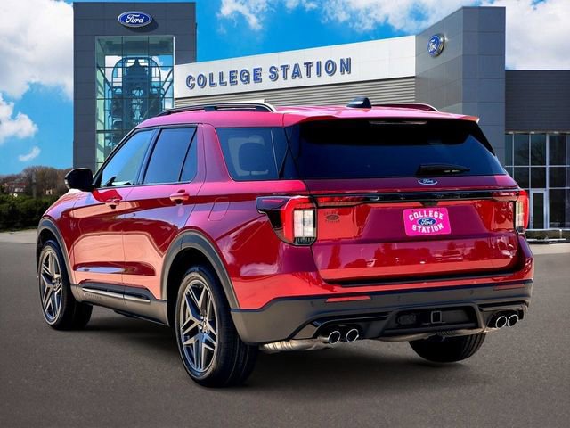 Certified 2025 Ford Explorer ST AWD/4WD image 2