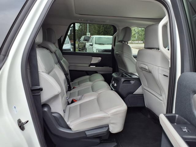 Certified 2025 Ford Expedition Max Active AWD/4WD image 6