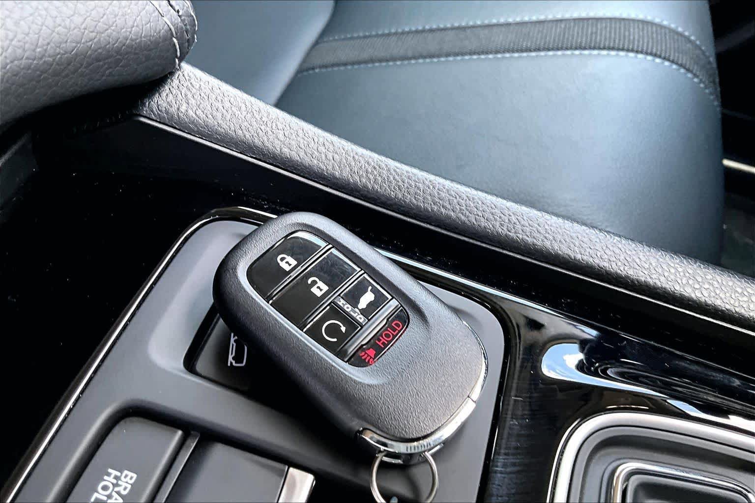 Used 2025 Honda Pilot EX-L image 15