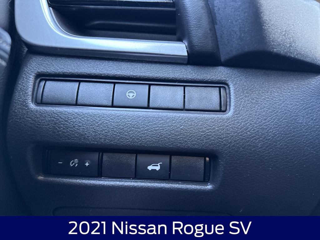Used 2021 Nissan Rogue SV image 25