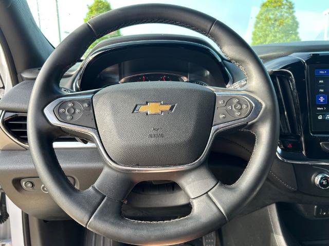 Used 2023 Chevrolet Traverse LT FWD image 23