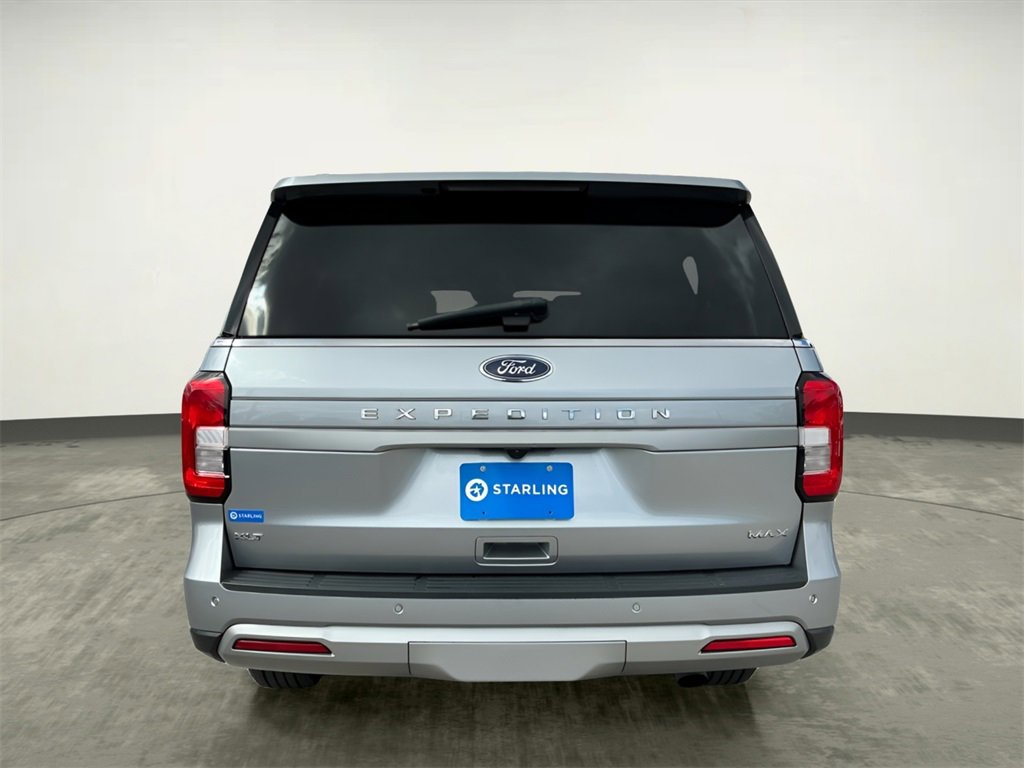 Certified 2023 Ford Expedition Max XLT image 5
