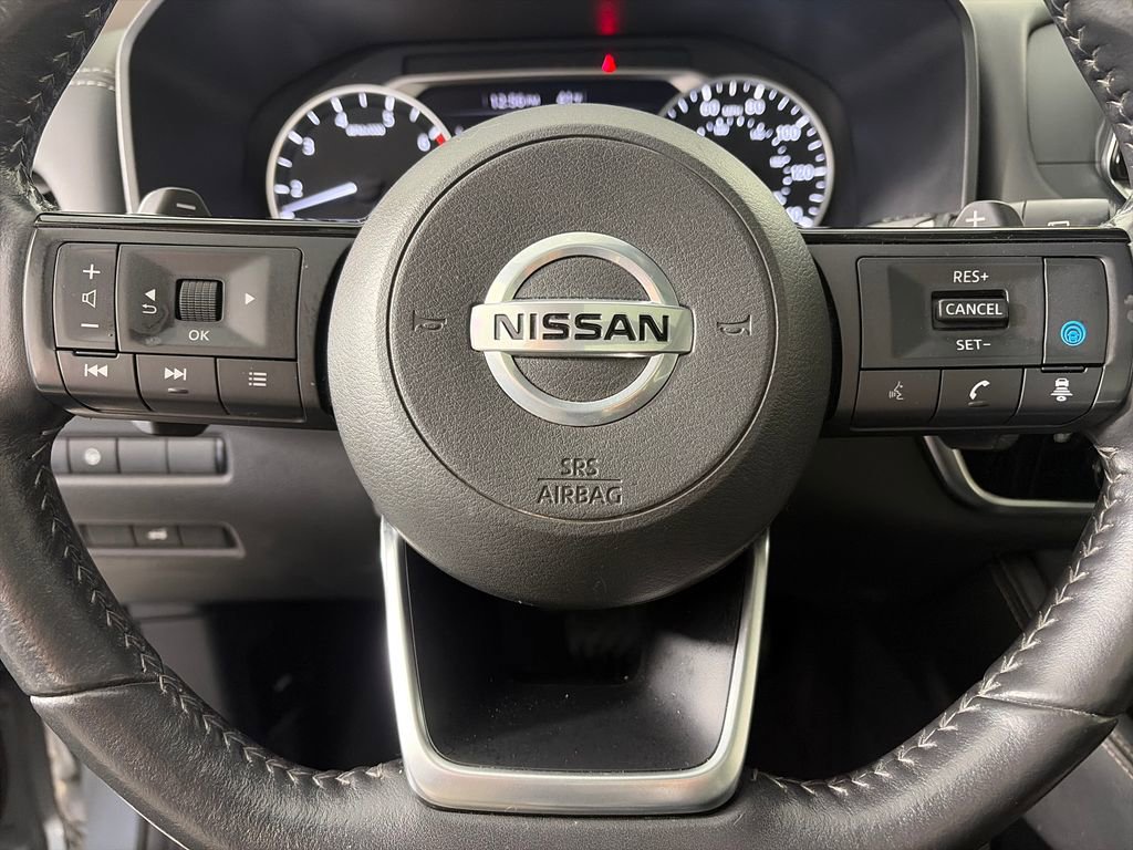 Used 2021 Nissan Rogue SL AWD/4WD image 16