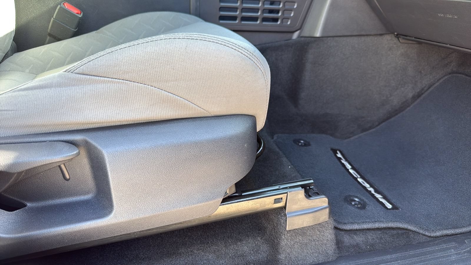 Used 2025 Toyota Tacoma SR5 RWD image 24