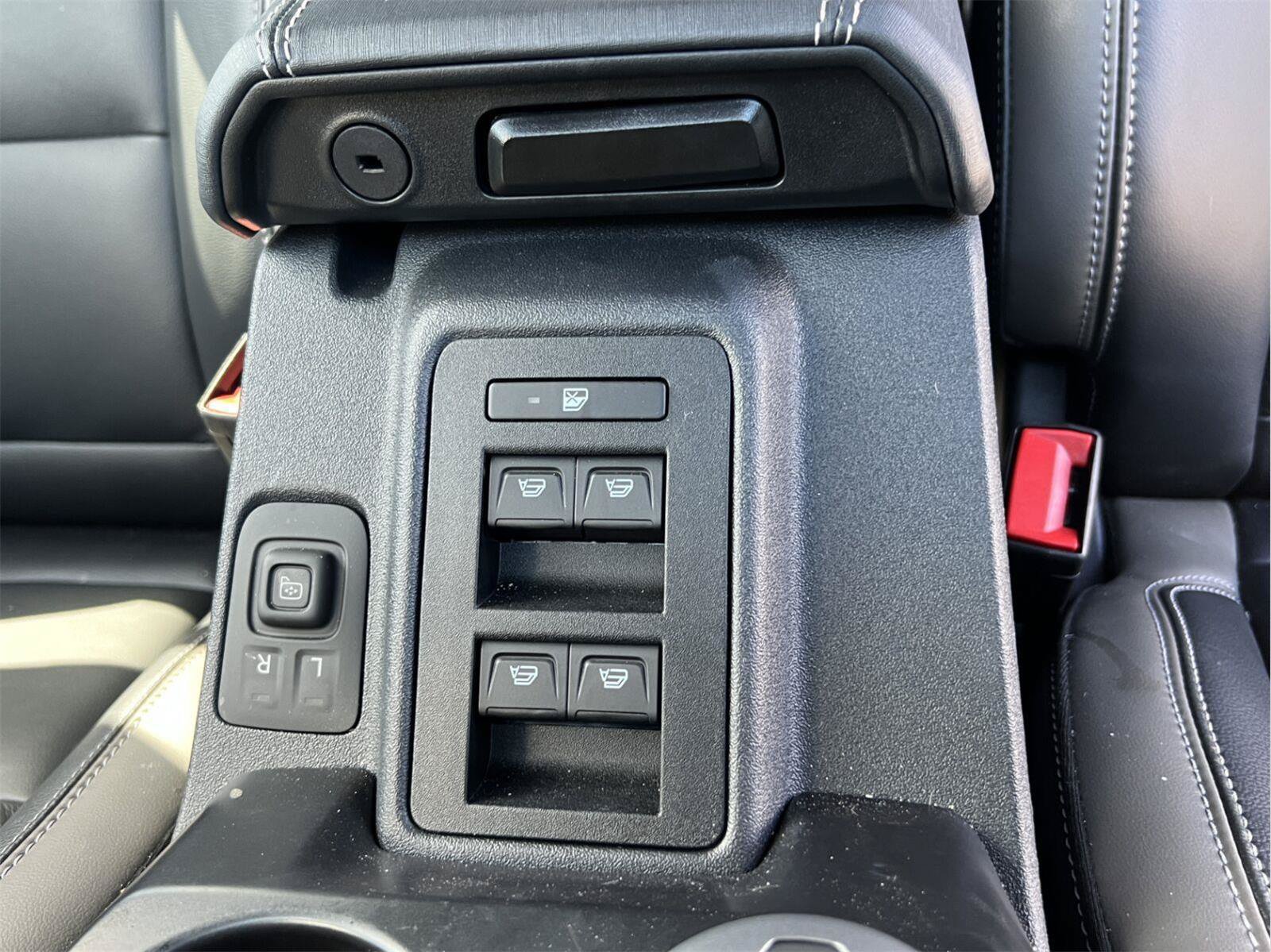 Certified 2025 Ford Bronco Outer Banks AWD/4WD image 46