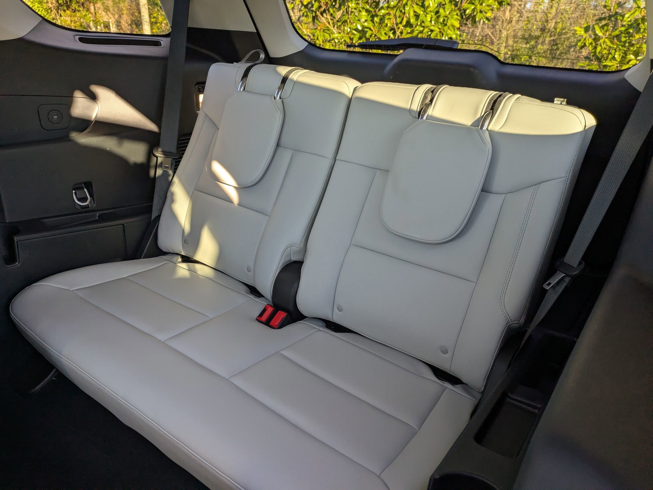 Certified 2025 Ford Explorer Platinum w/ Ultimate Package image 29