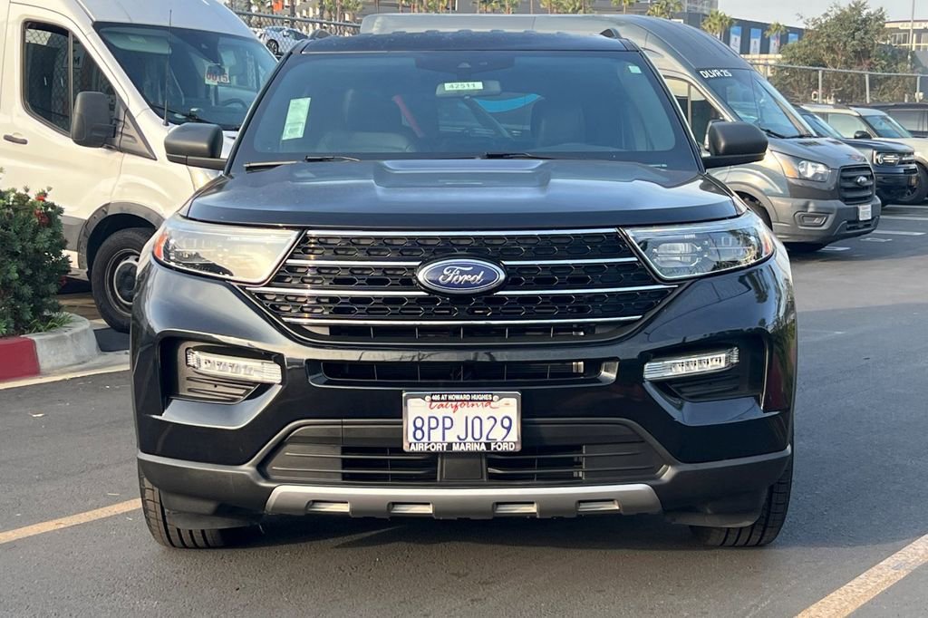 Certified 2020 Ford Explorer XLT w/ Equipment Group 202A image 11