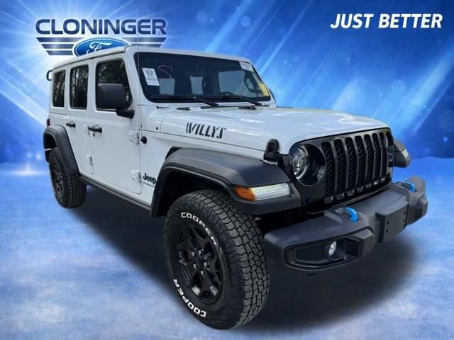 Used 2023 Jeep Wrangler Unlimited w/ Cold Weather Group AWD/4WD image 8