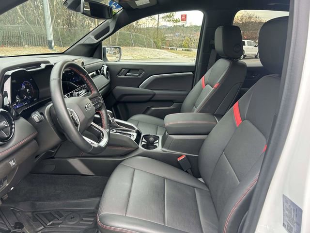 Used 2025 Chevrolet Colorado Z71 w/ Z71 Convenience Package 2 image 15