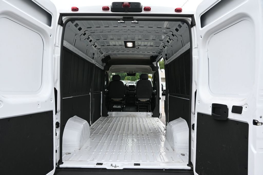 Used 2026 RAM ProMaster 2500 w/ Convenience Group FWD image 17