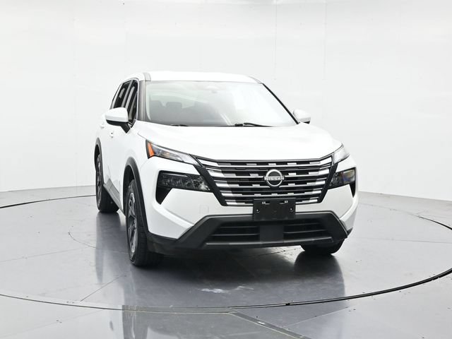 Used 2024 Nissan Rogue SV AWD/4WD image 5