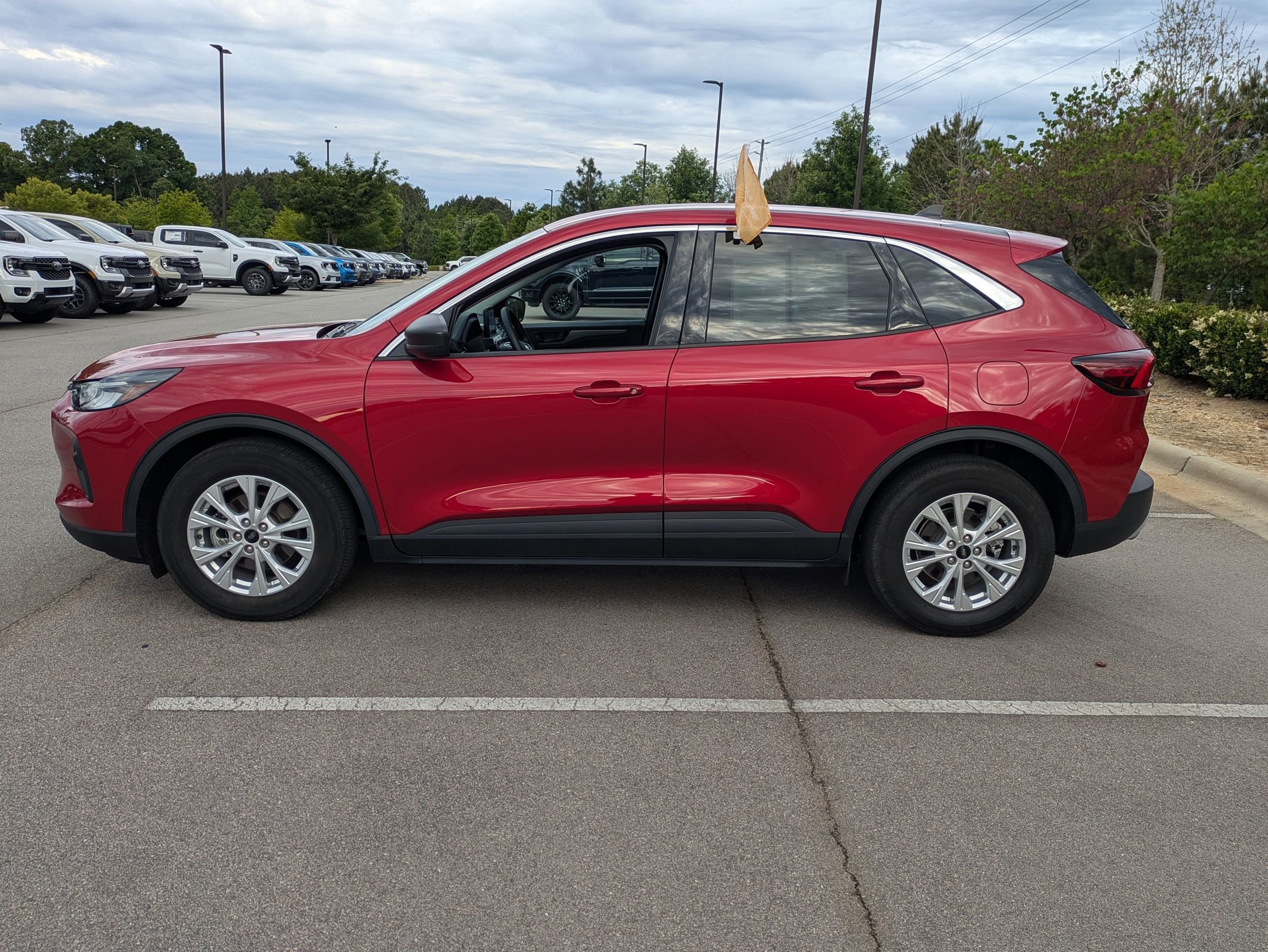 Certified 2023 Ford Escape Active w/ Cold Weather Package FWD image 3