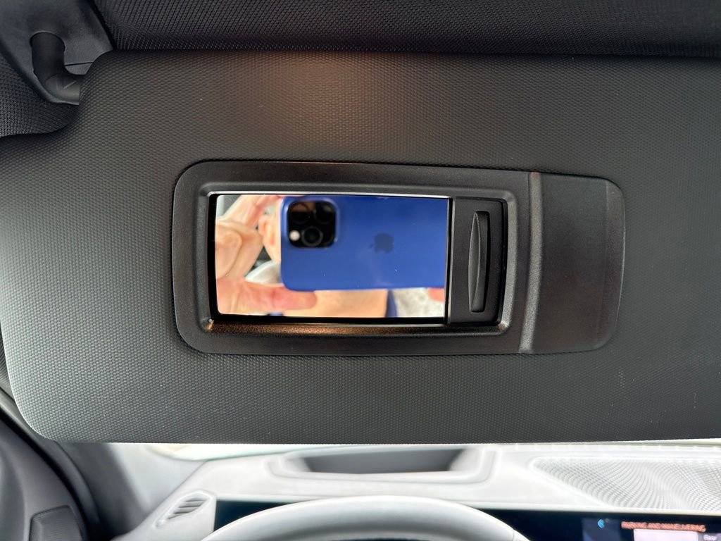 Used 2025 BMW 330i xDrive Sedan w/ Premium Package image 35