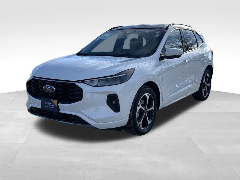 Certified 2023 Ford Escape ST-Line Select w/ Tech Pack #2 image 5