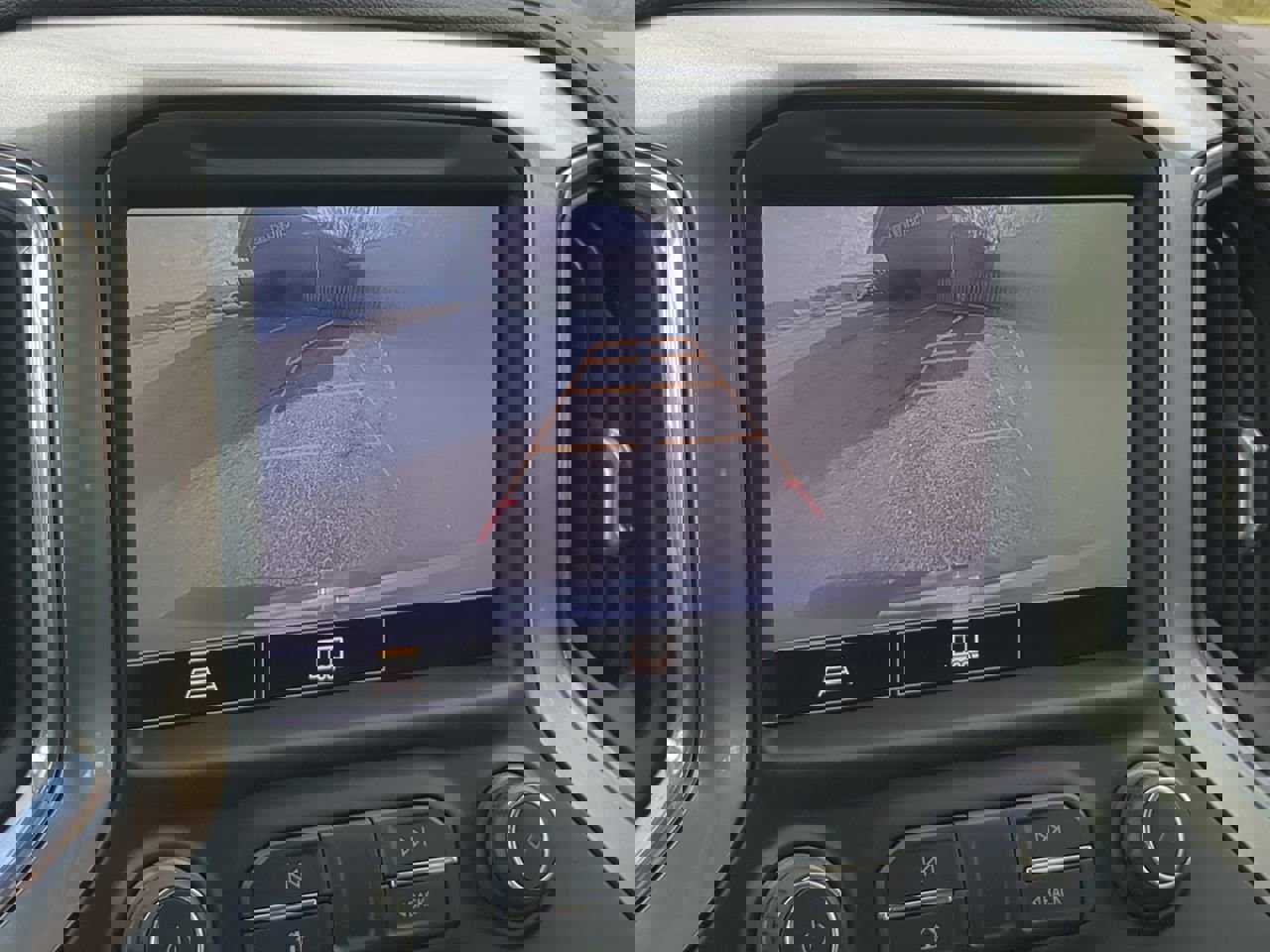 Used 2021 Chevrolet Silverado 1500 LT Trail Boss w/ Convenience Package II image 18