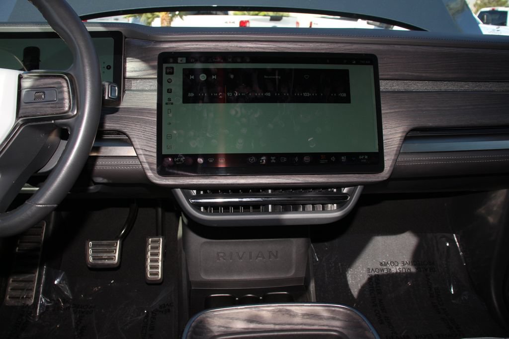 Used 2023 Rivian R1T Adventure AWD/4WD image 18
