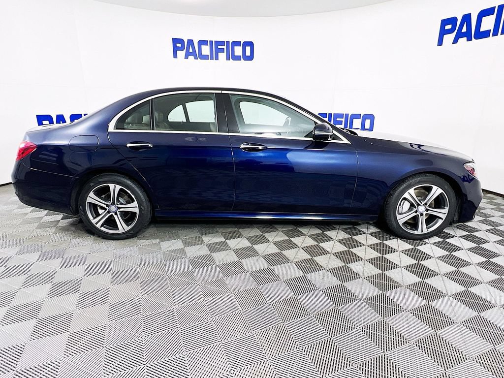 Used 2017 Mercedes-Benz E 300 4MATIC image 8