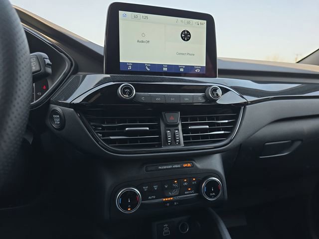 Certified 2025 Ford Escape ST-Line AWD/4WD image 16