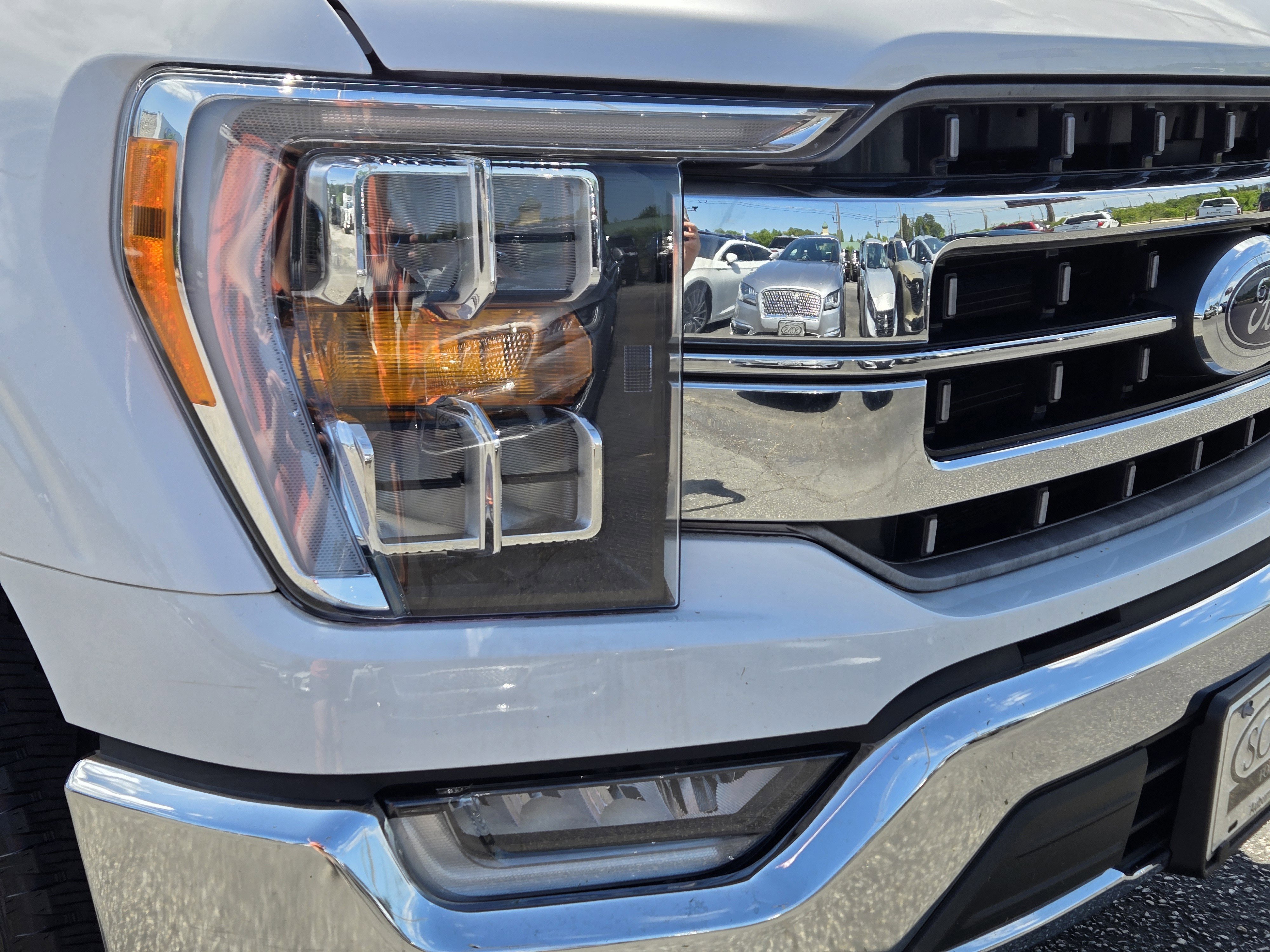 Certified 2023 Ford F150 Lariat w/ Trailer Tow Package AWD/4WD image 4
