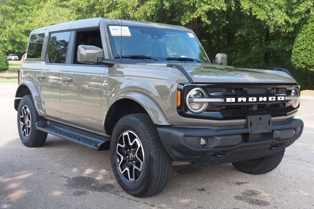 Certified 2025 Ford Bronco Outer Banks