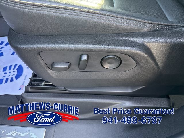 Used 2024 Chevrolet Tahoe High Country w/ Advanced Technology Package RWD image 17