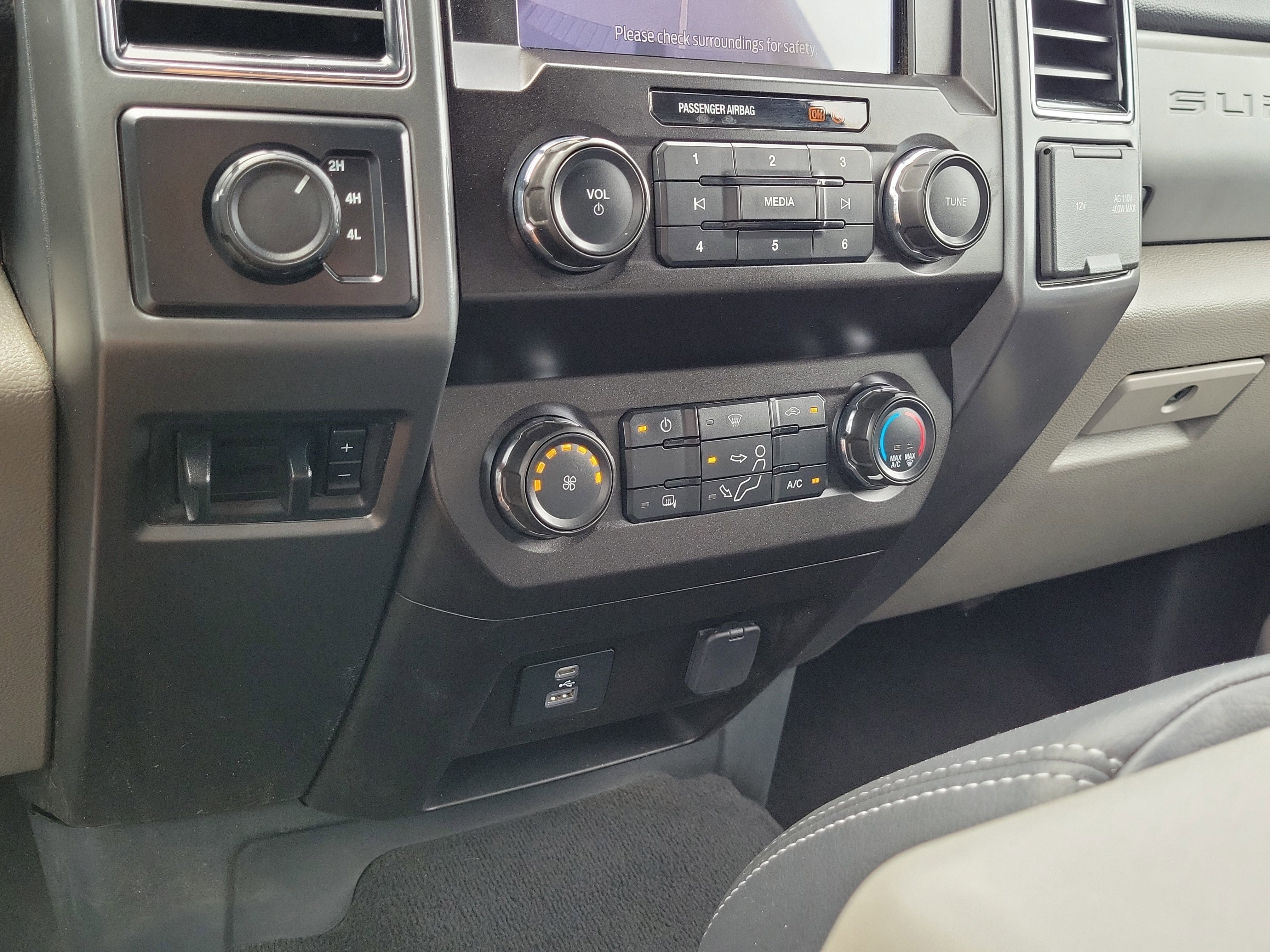 Certified 2022 Ford F250 XLT AWD/4WD image 26