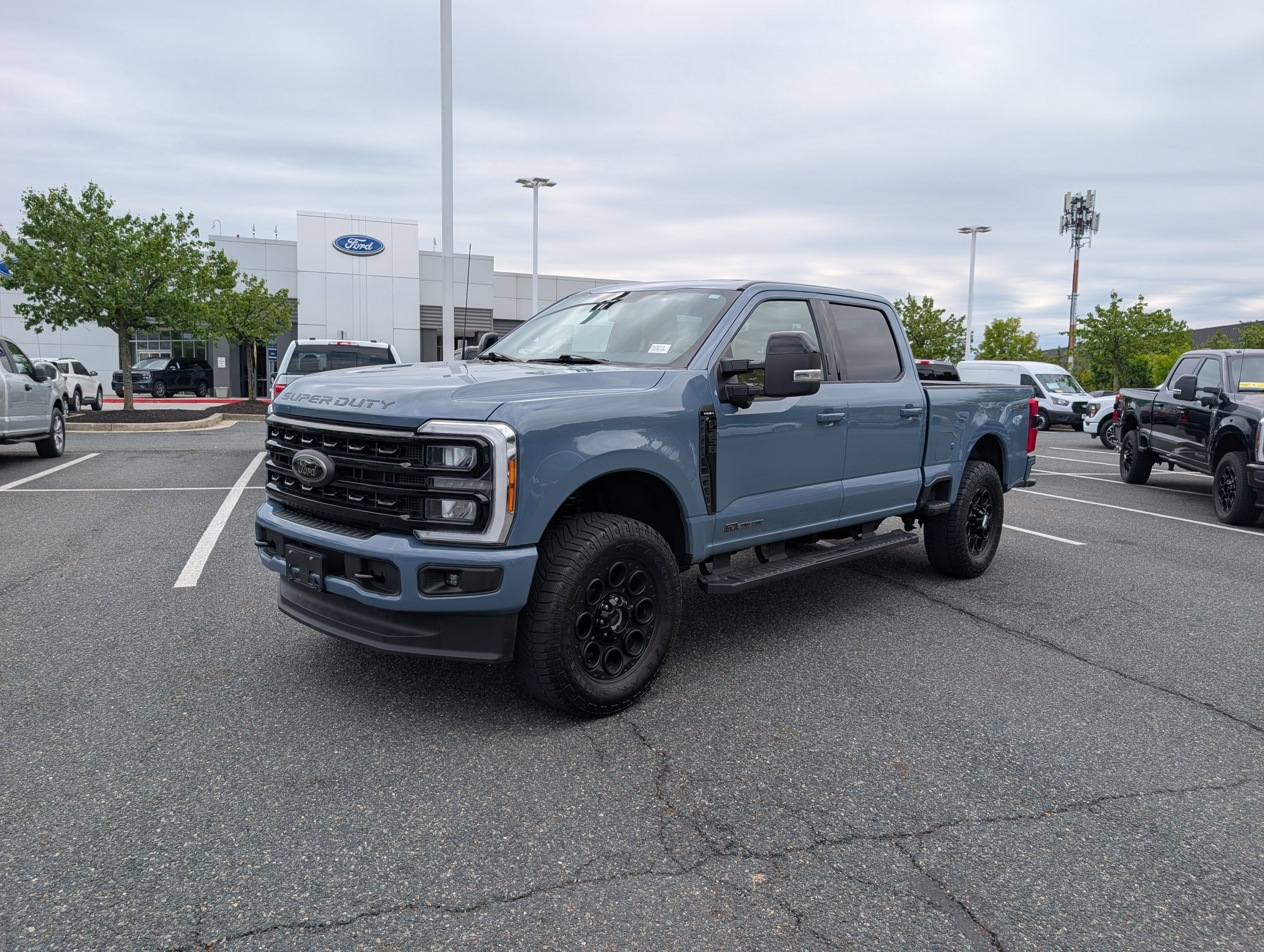 Certified 2023 Ford F350 Lariat w/ Black Appearance Package AWD/4WD image 7