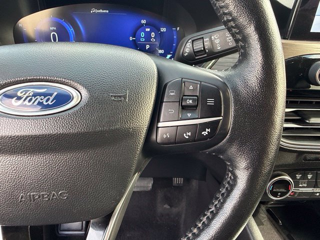 Certified 2020 Ford Escape Titanium w/ Titanium Premium Package 2.0 AWD/4WD image 25