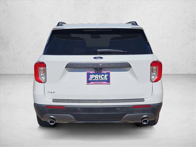 Certified 2022 Ford Explorer XLT w/ Equipment Group 202A image 7