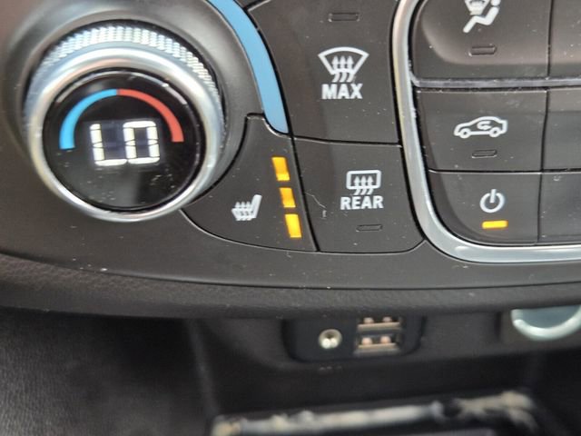 Used 2023 Chevrolet Traverse RS FWD image 22