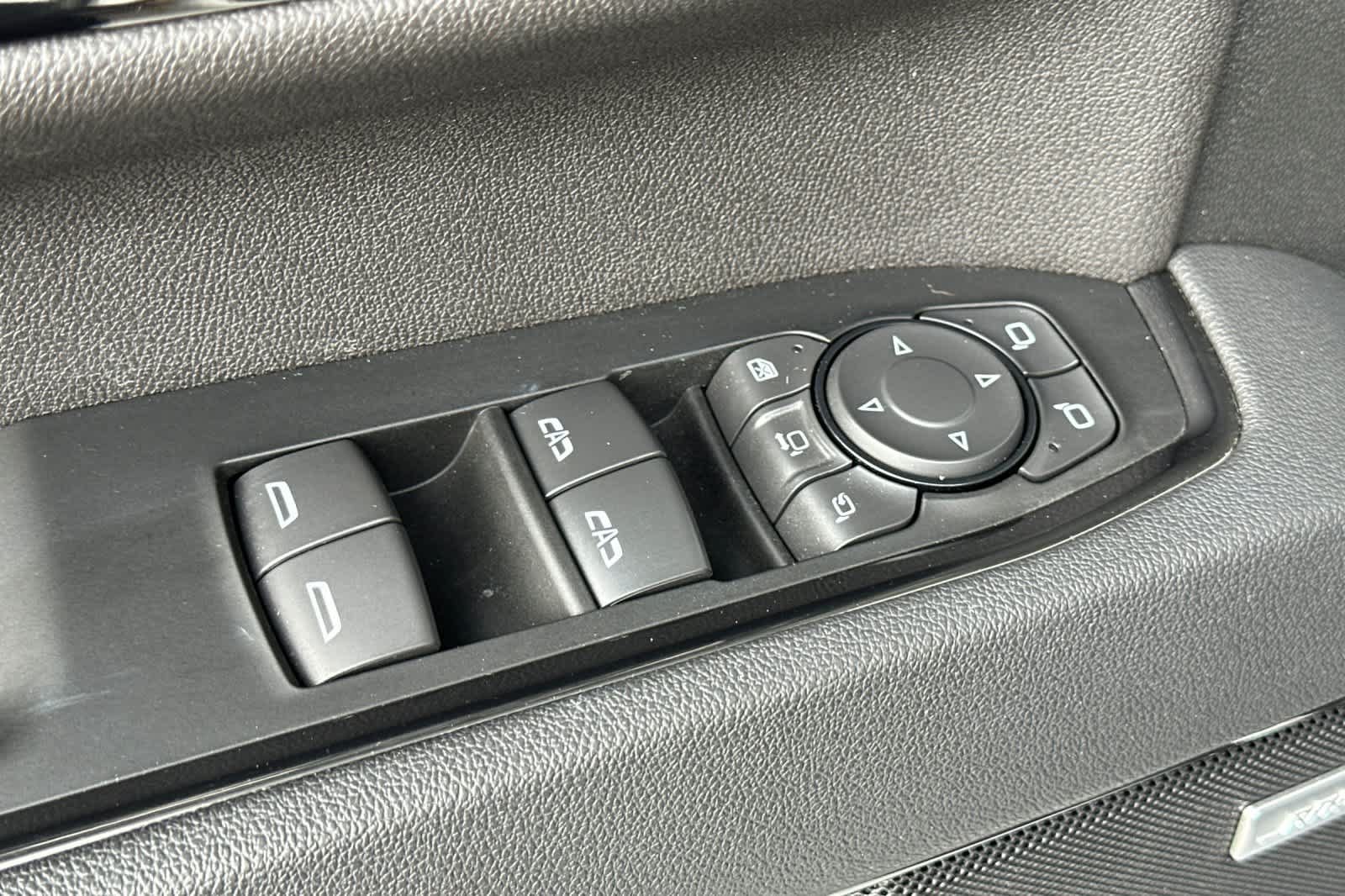 Used 2025 GMC Sierra 2500 AT4 AWD/4WD image 13
