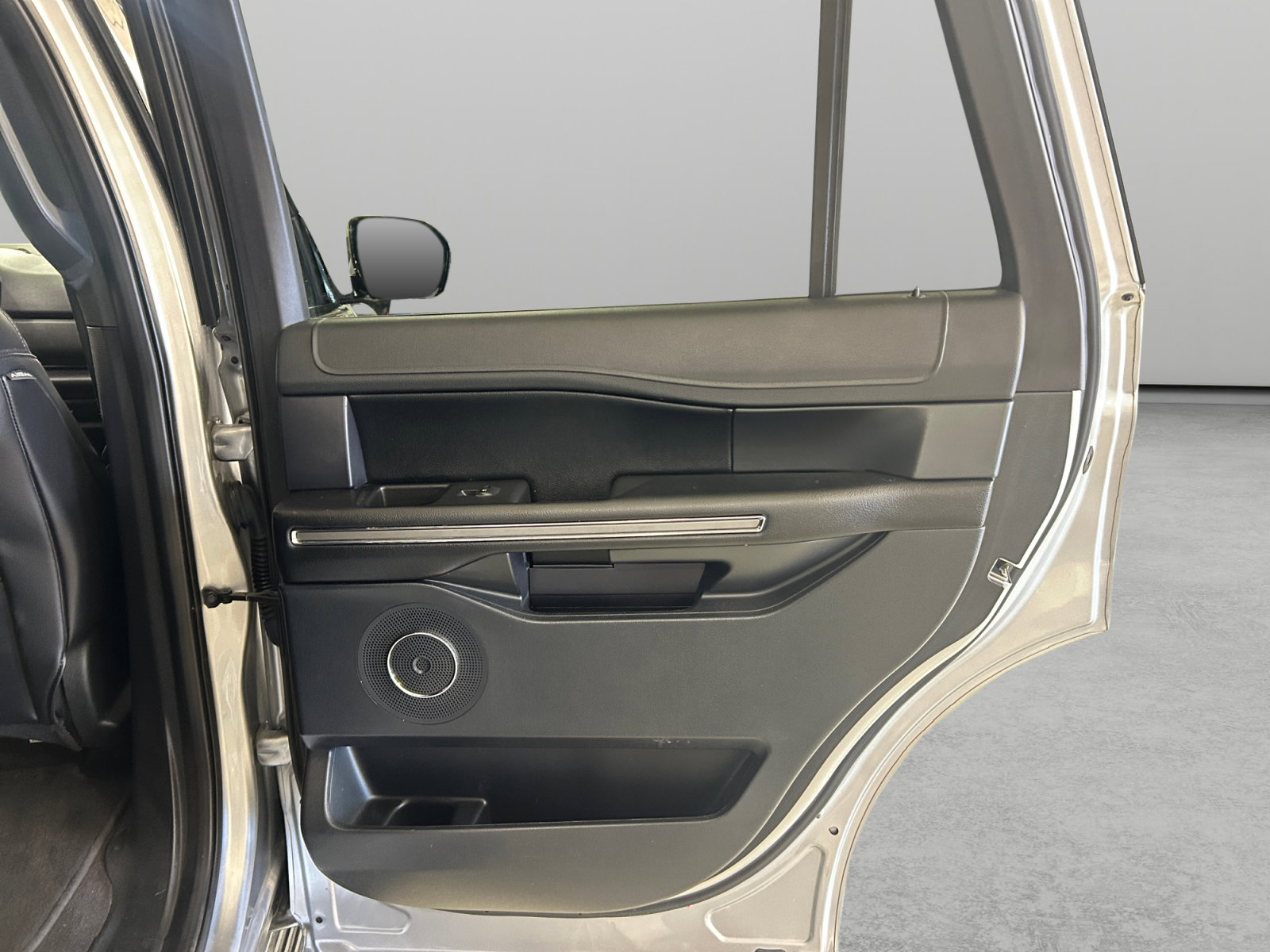 Certified 2021 Ford Expedition XLT RWD image 24