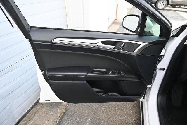 Certified 2020 Ford Fusion SE FWD image 18