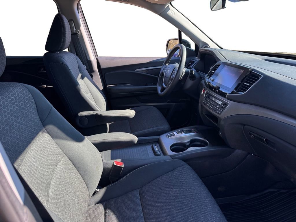 Used 2023 Honda Ridgeline Sport image 18