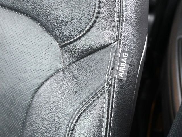 Certified 2018 Ford Explorer Limited w/ Class II Trailer Tow Package image 13