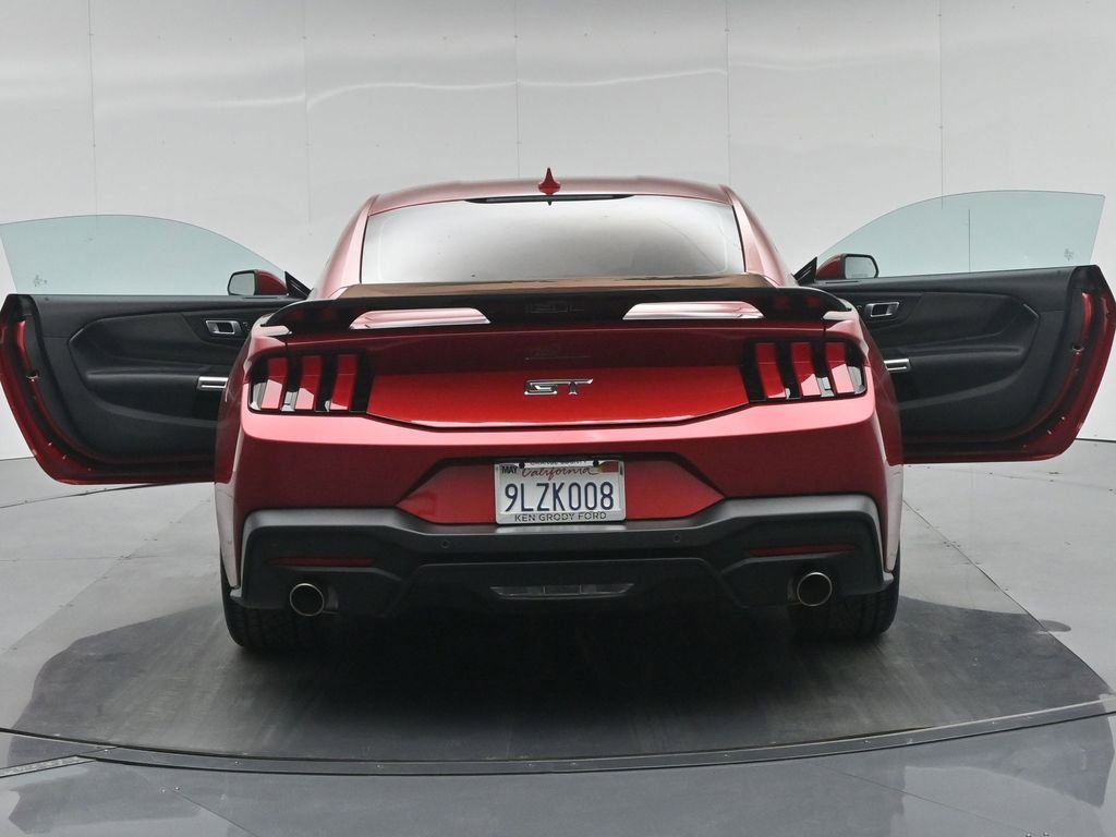 Certified 2024 Ford Mustang GT RWD image 33