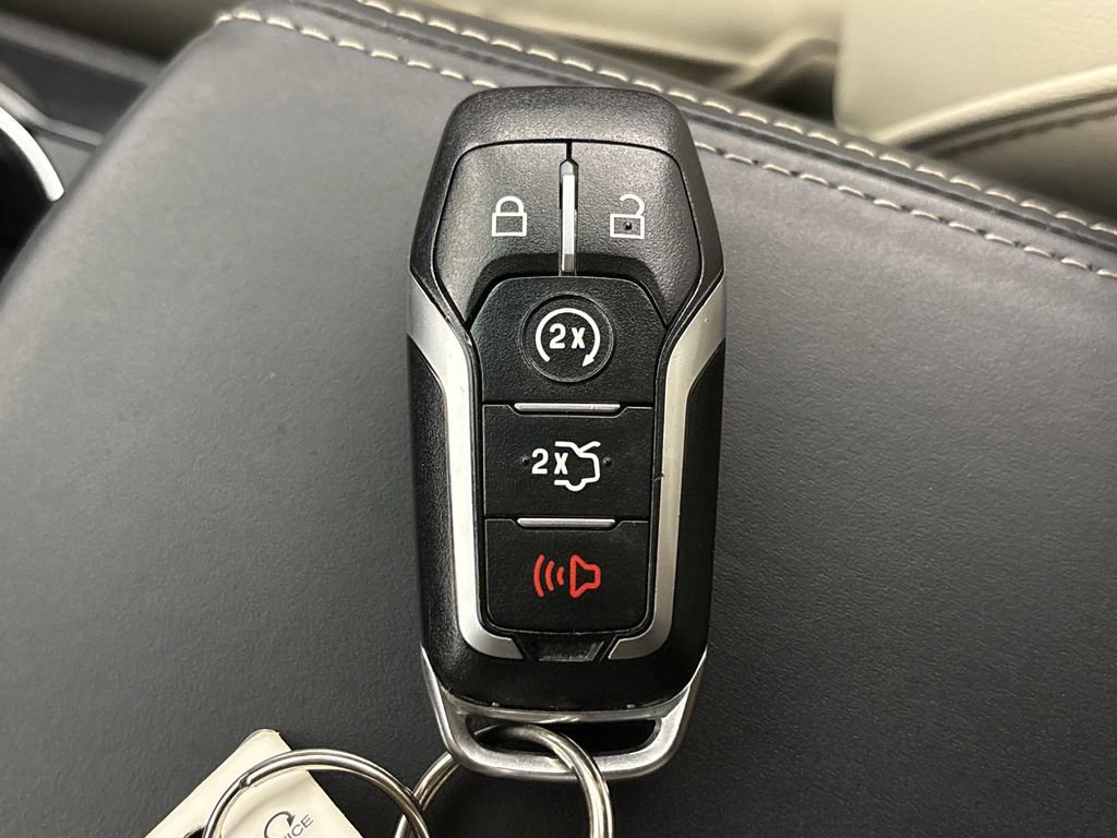 Certified 2017 Ford Explorer Platinum image 36