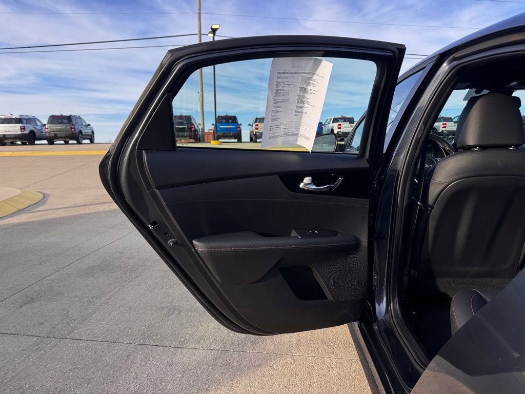 Used 2024 Kia Forte GT w/ GT2 Package image 32