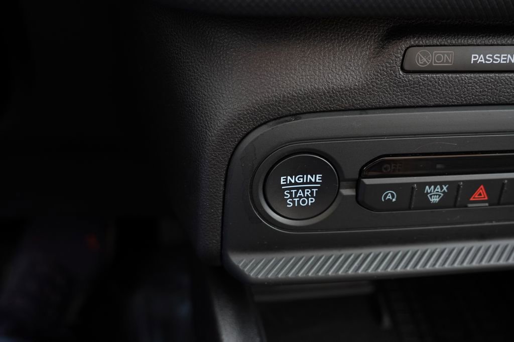 Certified 2025 Ford Bronco Sport Outer Banks w/ Outer Banks Tech Package+ image 32