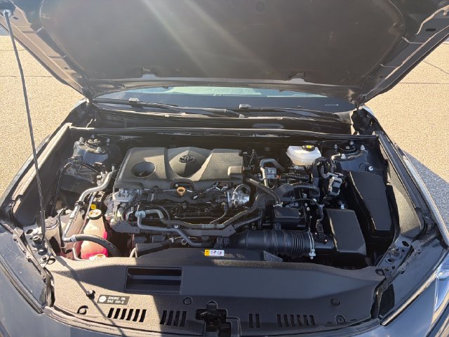 Used 2025 Toyota Camry LE FWD image 12