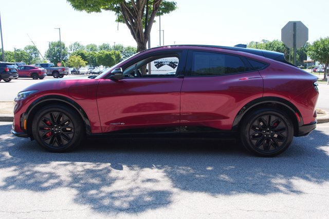 Certified 2025 Ford Mustang Mach-E Premium w/ Sport Appearance Package AWD/4WD image 4