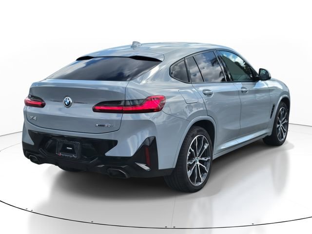 Used 2022 BMW X4 xDrive30i w/ M Sport Package image 3