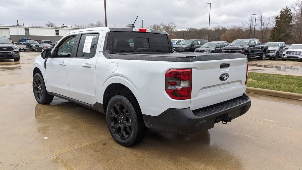 Certified 2025 Ford Maverick Lariat w/ Black Appearance Package image 5