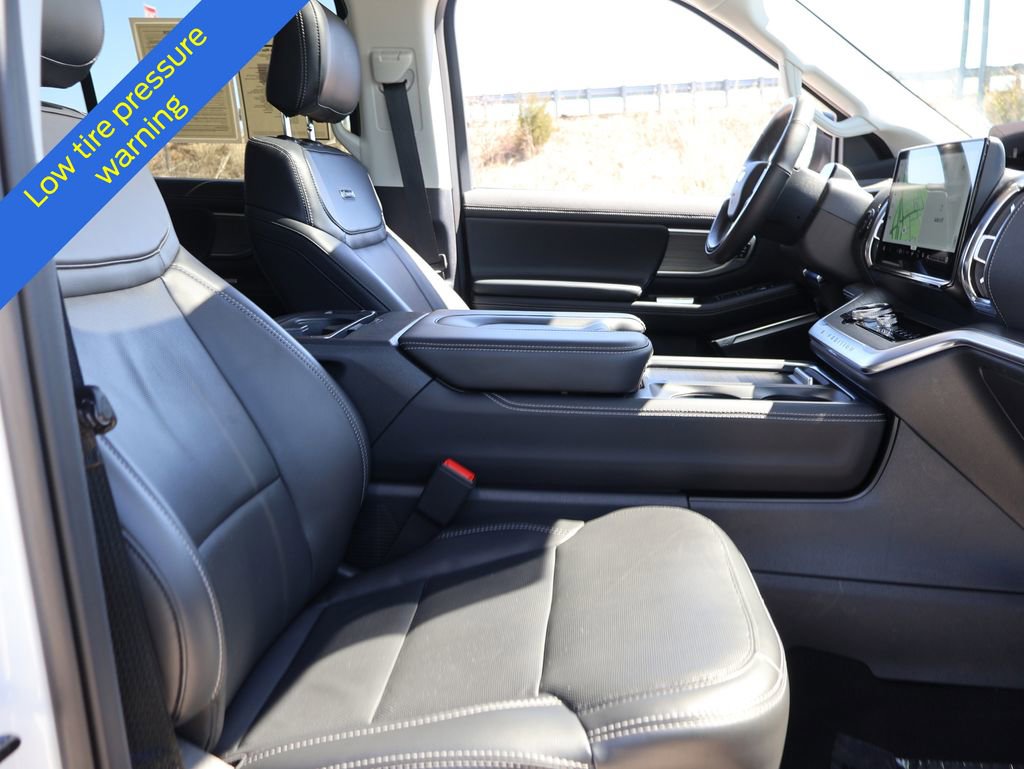 Certified 2025 Ford Expedition Max Platinum image 9