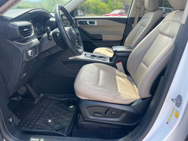 Certified 2020 Ford Explorer XLT w/ Equipment Group 202A AWD/4WD image 17