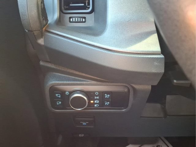 Certified 2024 Ford Bronco Badlands AWD/4WD image 13