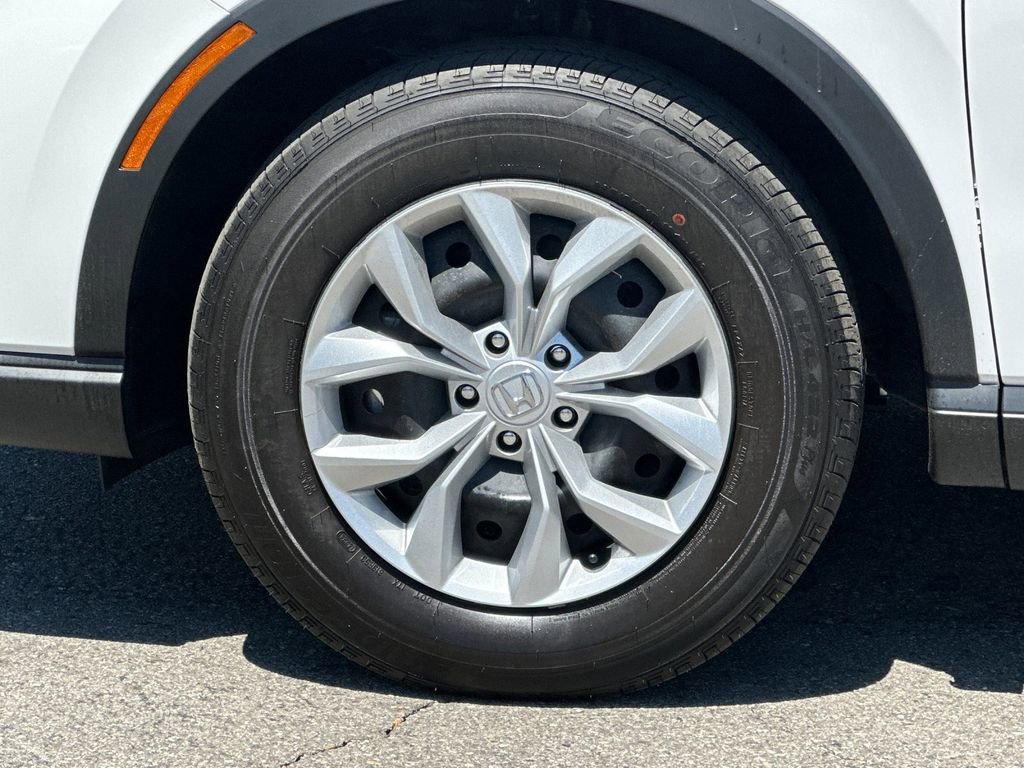 Used 2025 Honda CR-V LX image 24