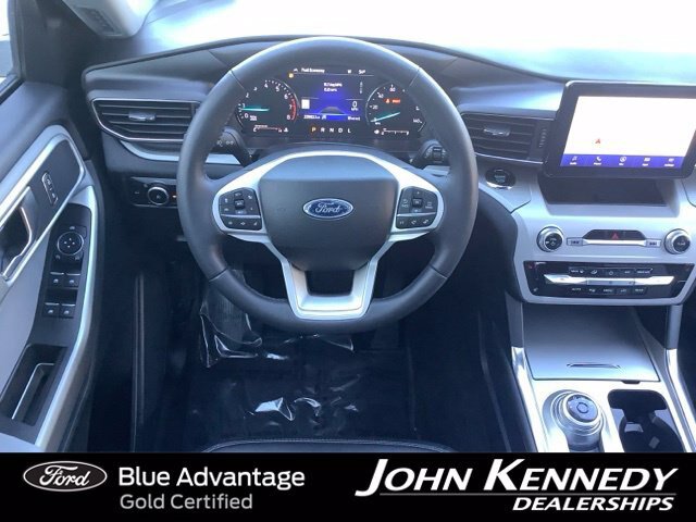 Certified 2023 Ford Explorer XLT w/ Equipment Group 202A AWD/4WD image 13